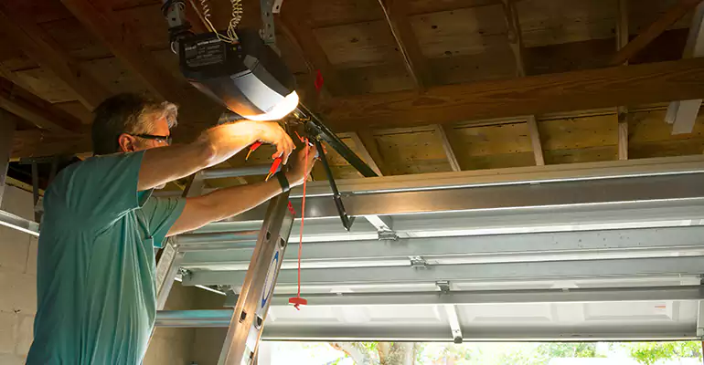 Chamberlain Garage Door Repair in North Port, FL